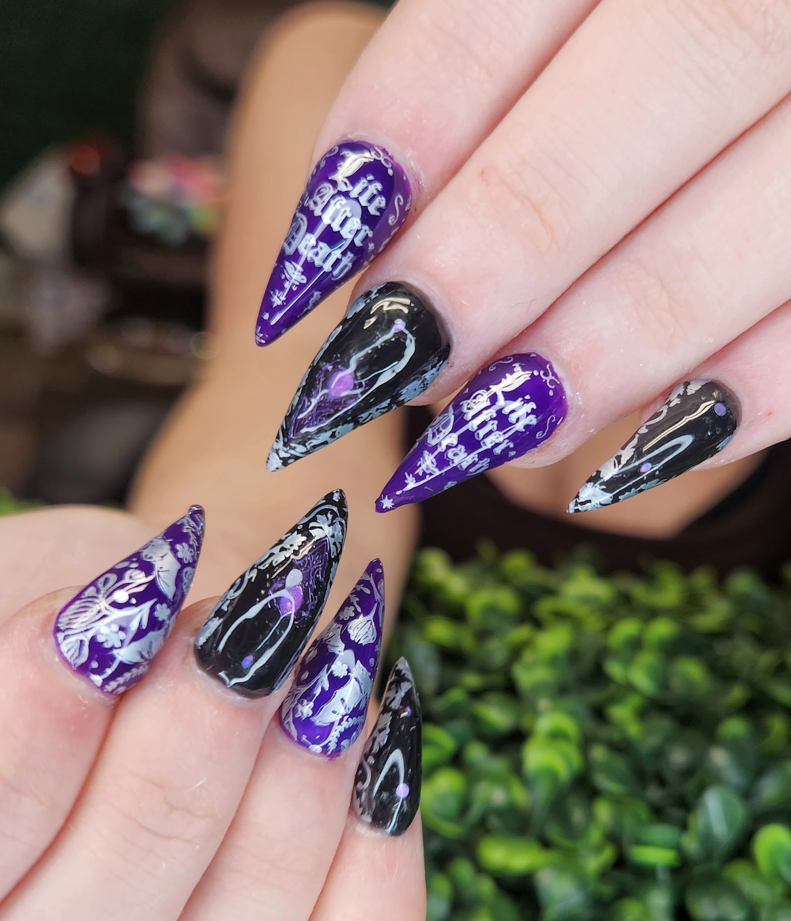 The Rusty Nail Salon nail photo 4