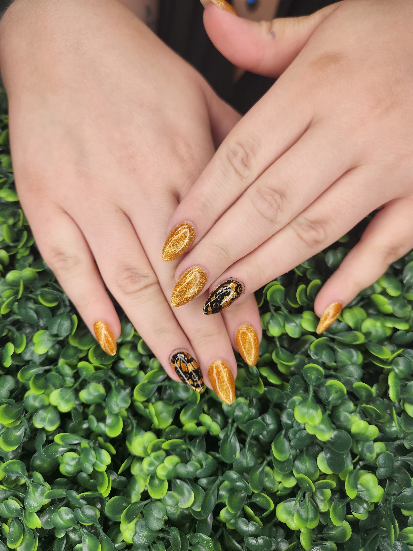 The Rusty Nail Salon nail photo 5
